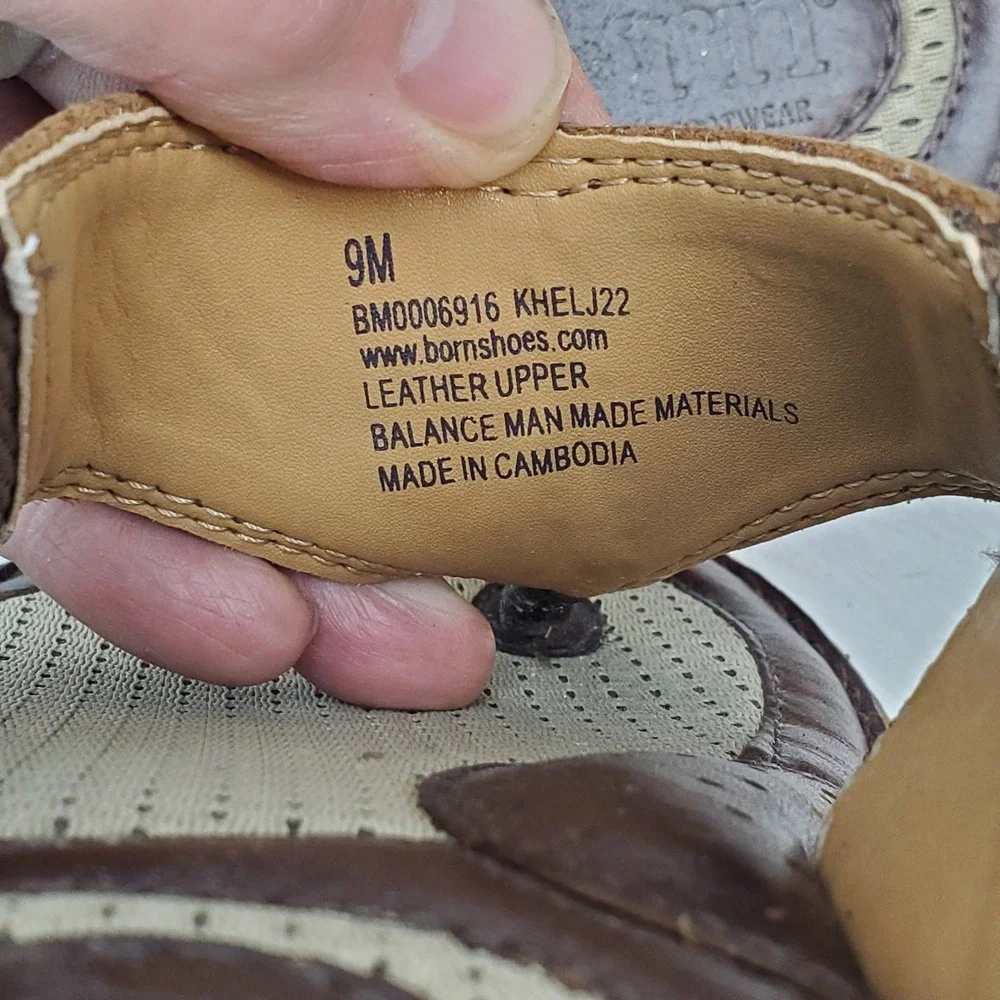 Born Mens Brown Leather Thong Sandals Flip Flops Size 9M Gorpcore Resortwear